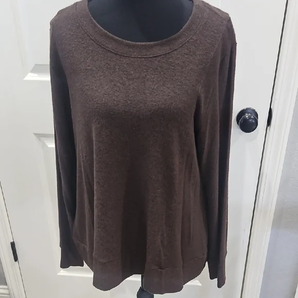 Nally & Millie Women's Chocolate Crewneck Sweater SUPER SOFT sz S/M - Picture 2 of 6